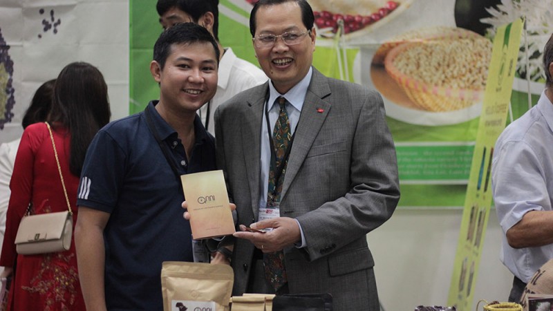 An Nhiên tham dự Hội chợ triển lãm quốc tế về chè và cà phê Châu Á thành công